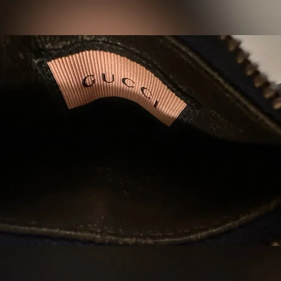 GUCCI Rare Gucci Ghost Coin Card Holder with Gucci Dustbag - Picture 6 of 7